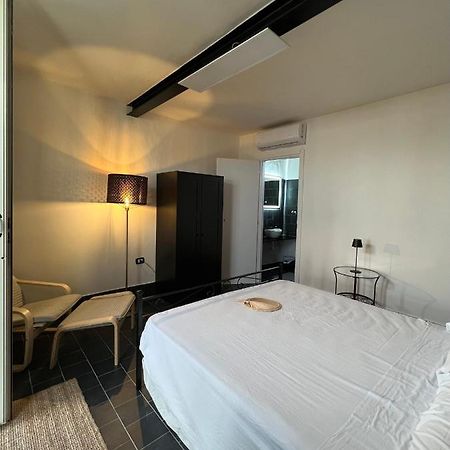 Beach Suites - By Lido Scalzone Кастель Вольтурно Экстерьер фото